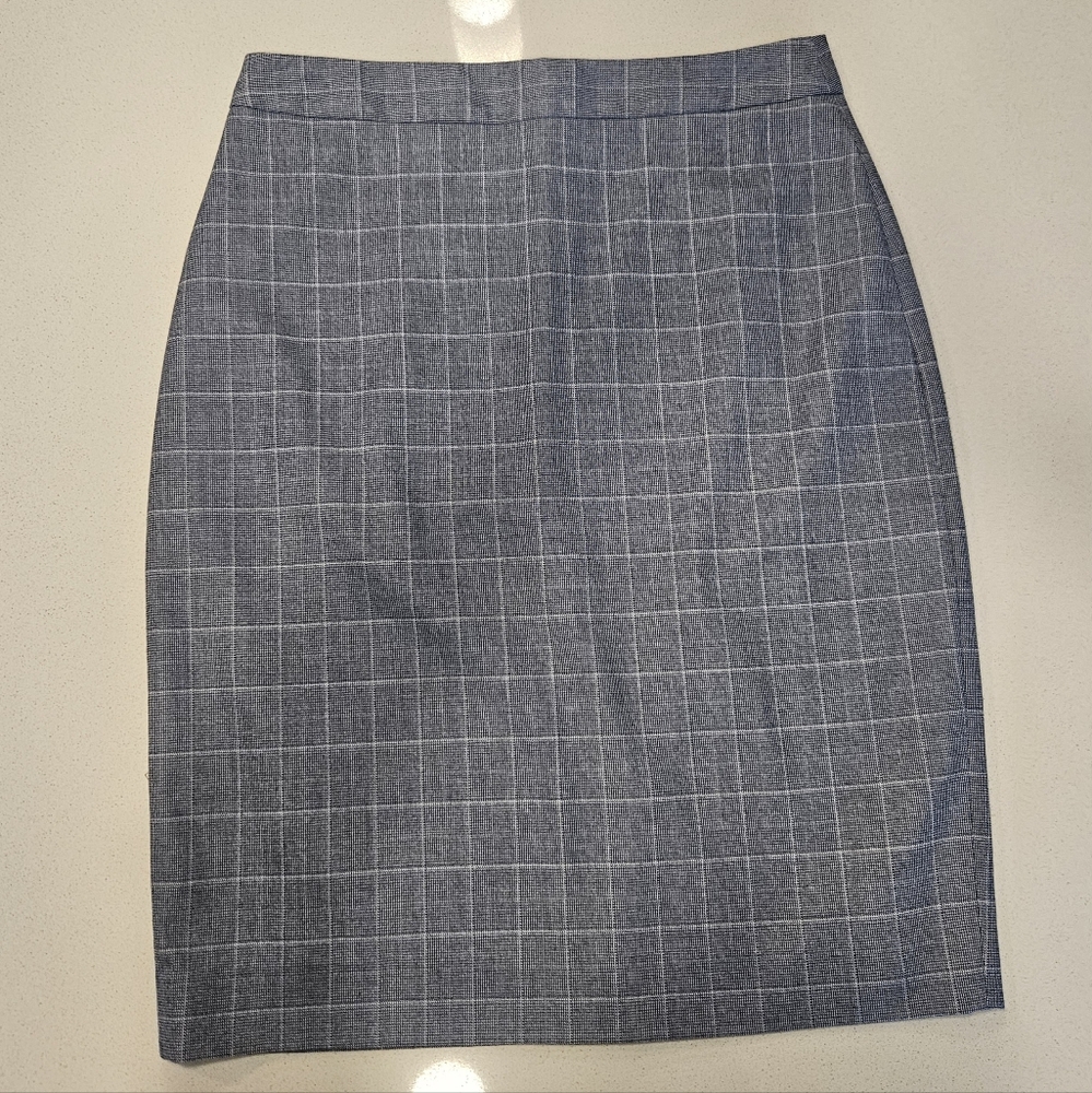 Banana Republic Blue plaid pencil skirt